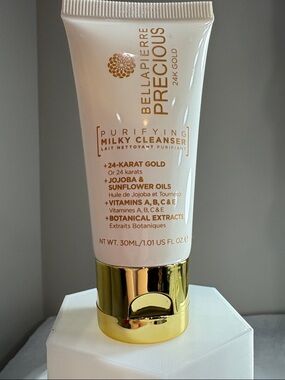 5/$60 Bellápierre, Precious 24K Gold Purifying Milky Cleanser 30 mL NEW